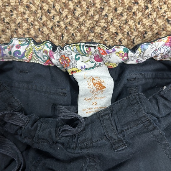 Koi Scrub Set - Picture 3 of 3